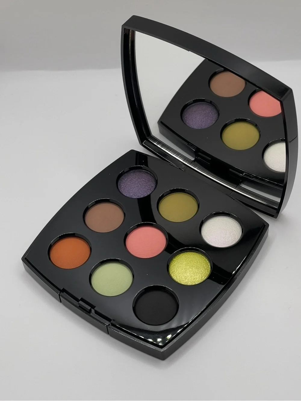 CHANEL - Les 9 Ombres (848 THE NEW SINGULAR)